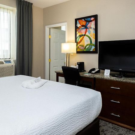 Quality Inn & Suites (Adults Only) Vancouver Zewnętrze zdjęcie