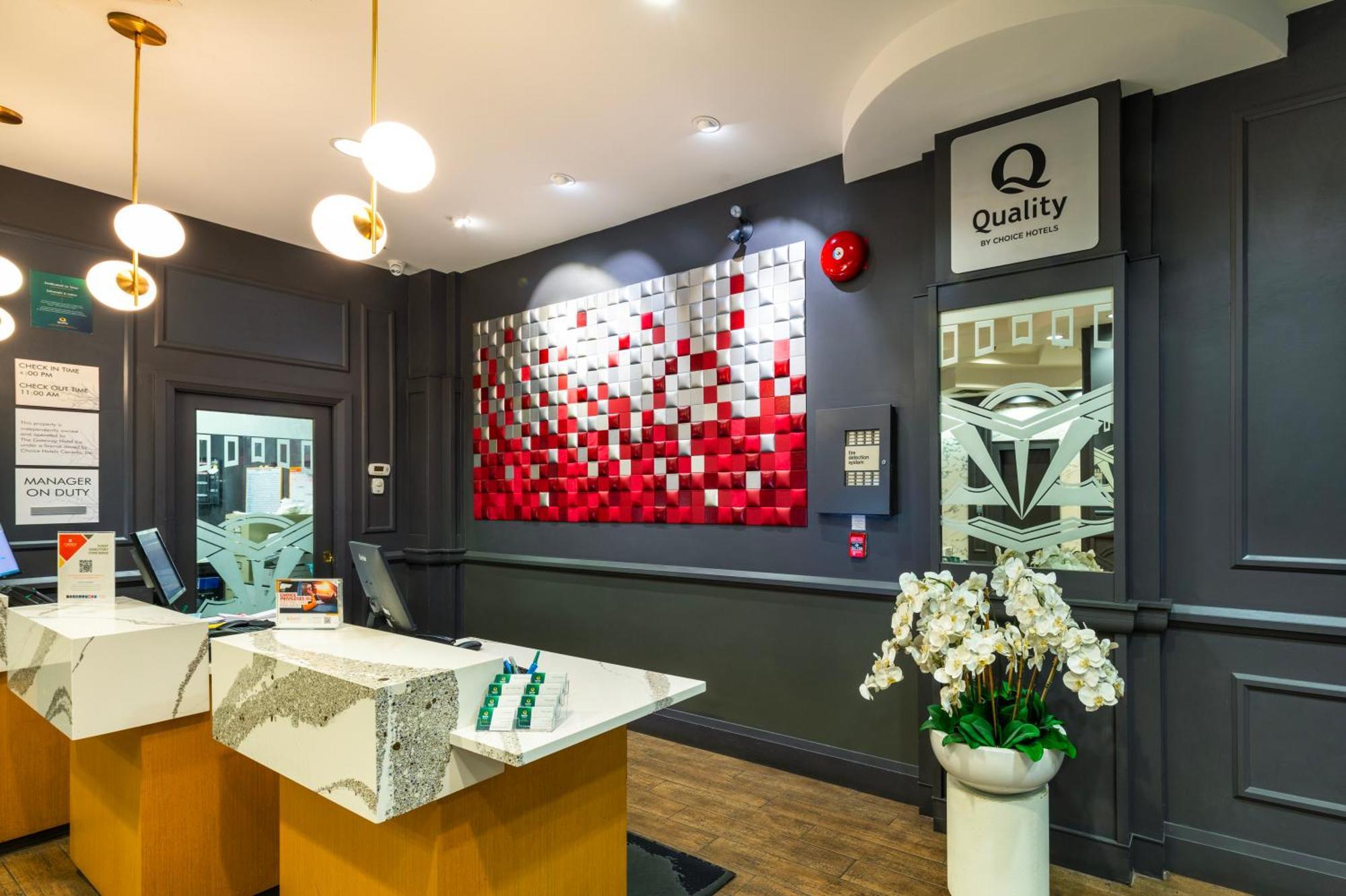 Quality Inn & Suites (Adults Only) Vancouver Zewnętrze zdjęcie