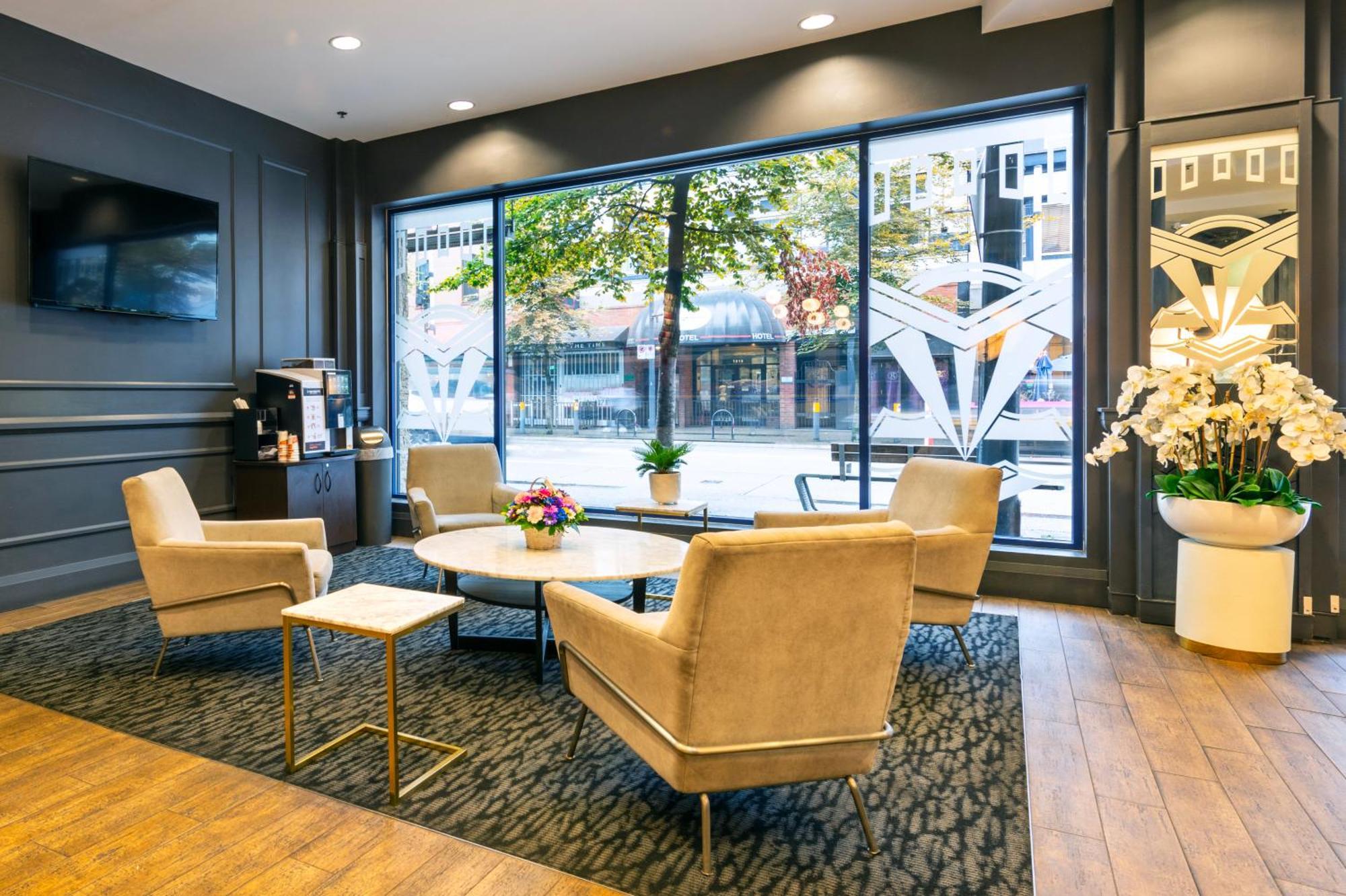 Quality Inn & Suites (Adults Only) Vancouver Zewnętrze zdjęcie