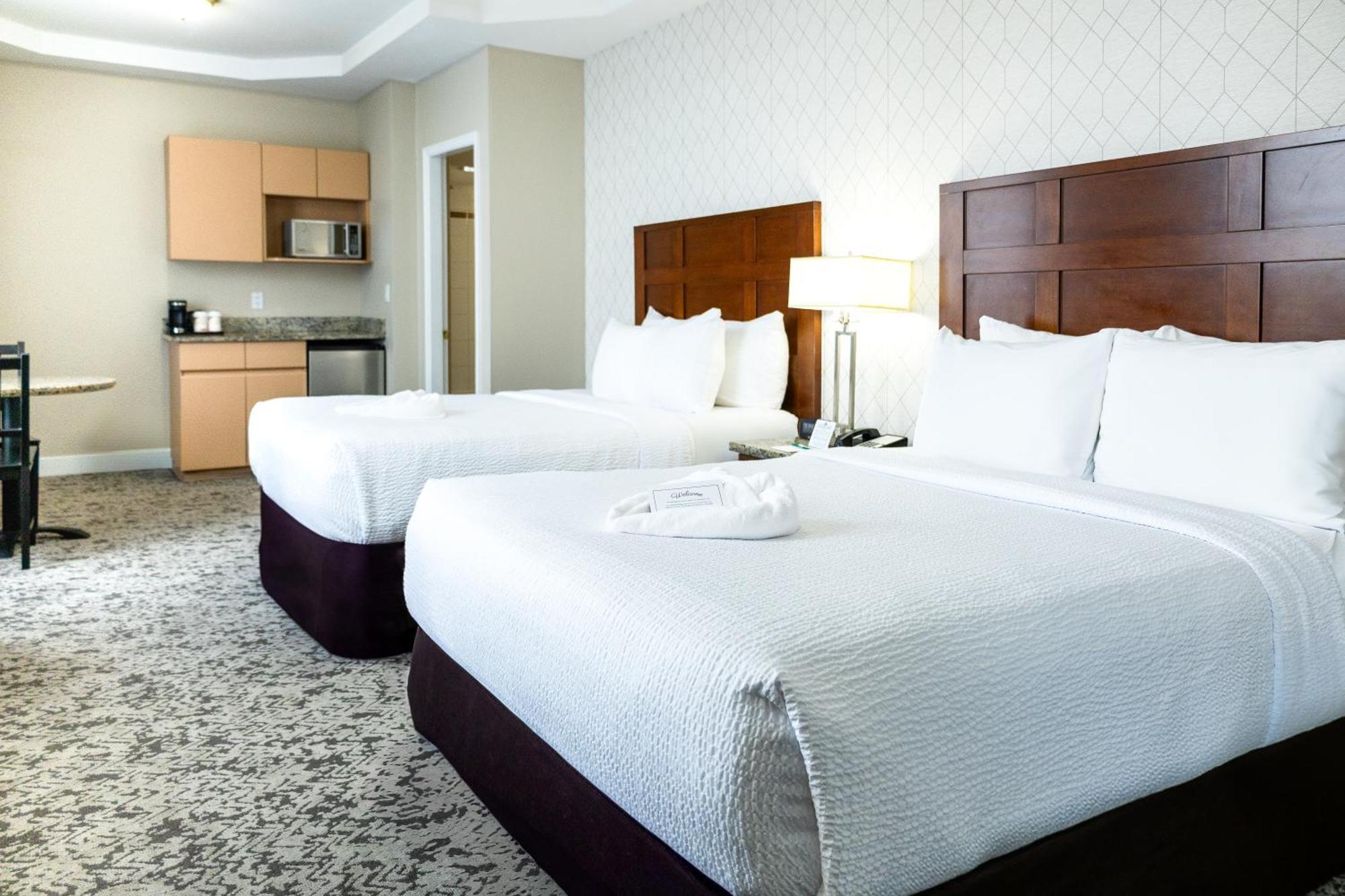 Quality Inn & Suites (Adults Only) Vancouver Zewnętrze zdjęcie