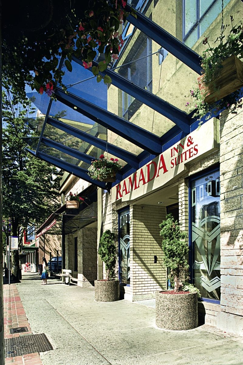 Quality Inn & Suites (Adults Only) Vancouver Zewnętrze zdjęcie